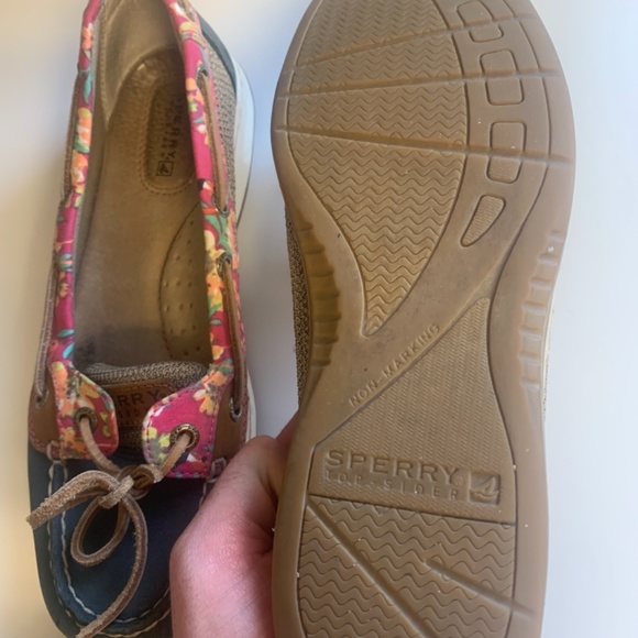 Women’s Sperry Top-Sider boat shoes - Picture 3 of 5